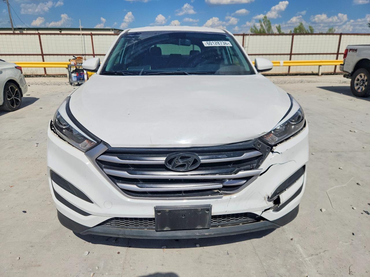 2017 Hyundai Tucson Se - Image 5