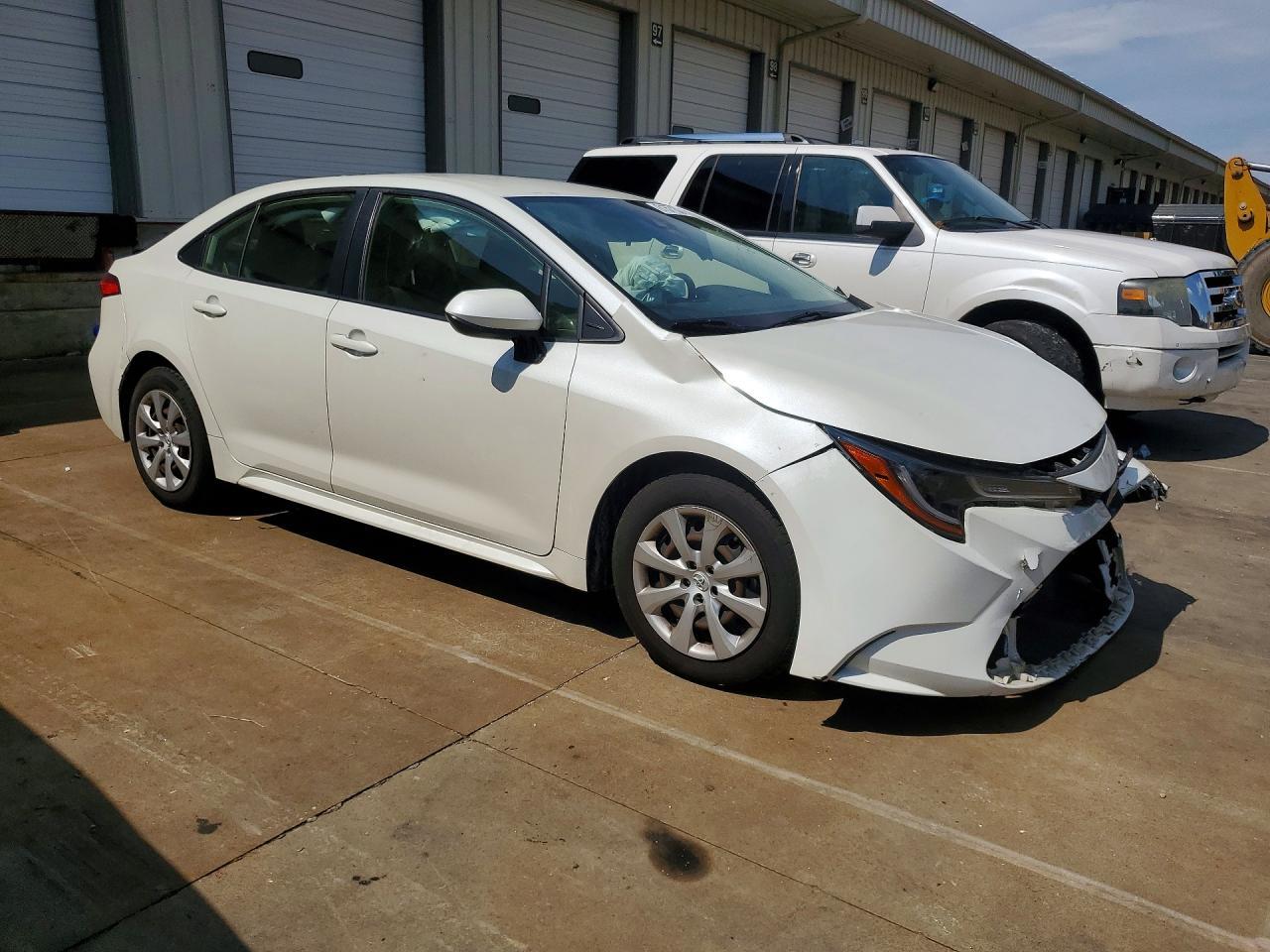 2021 Toyota Corolla Le - Фото 4