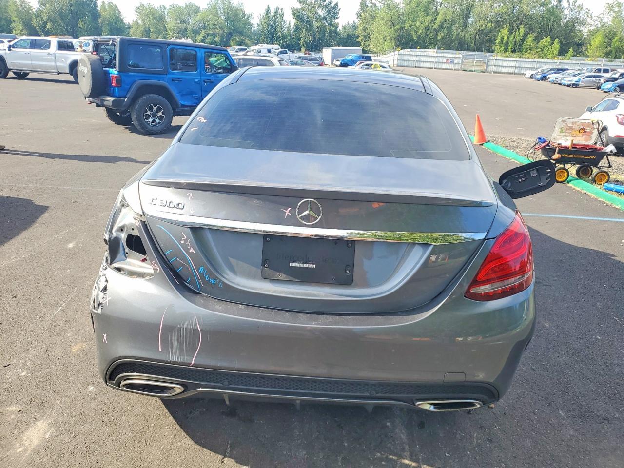 2017 Mercedes-Benz C 300 - Image 6