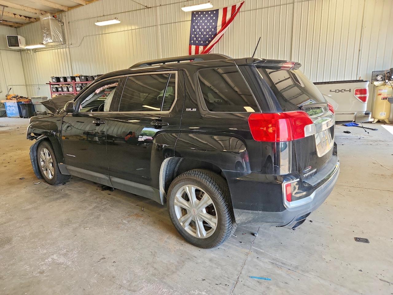 2017 GMC Terrain Sle - Image 2