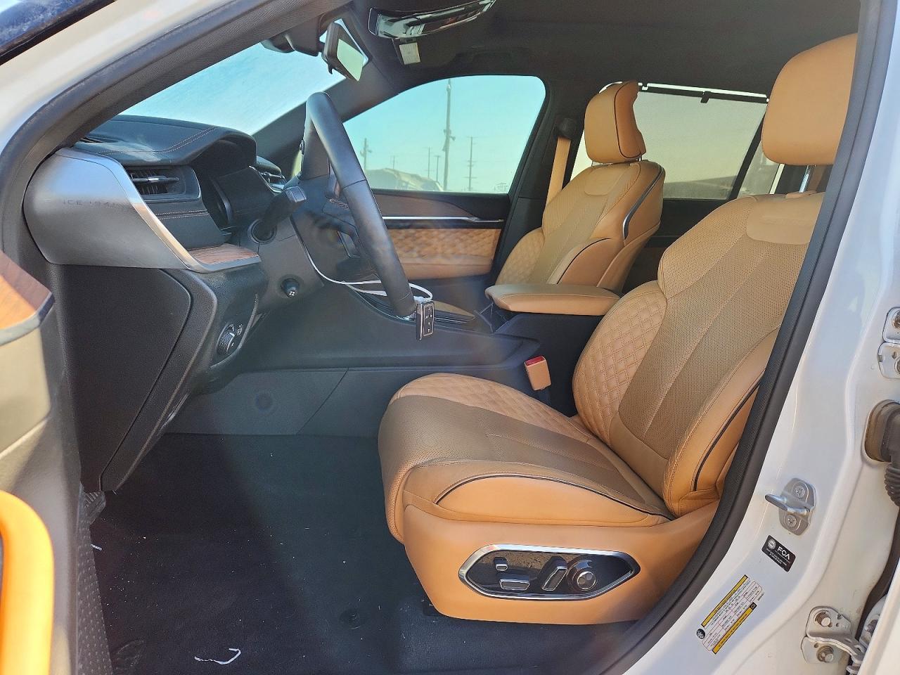 2022 Jeep Grand Cherokee L Summit - Image 7