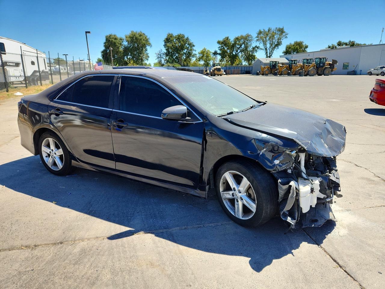 2014 Toyota Camry Se - Image 4