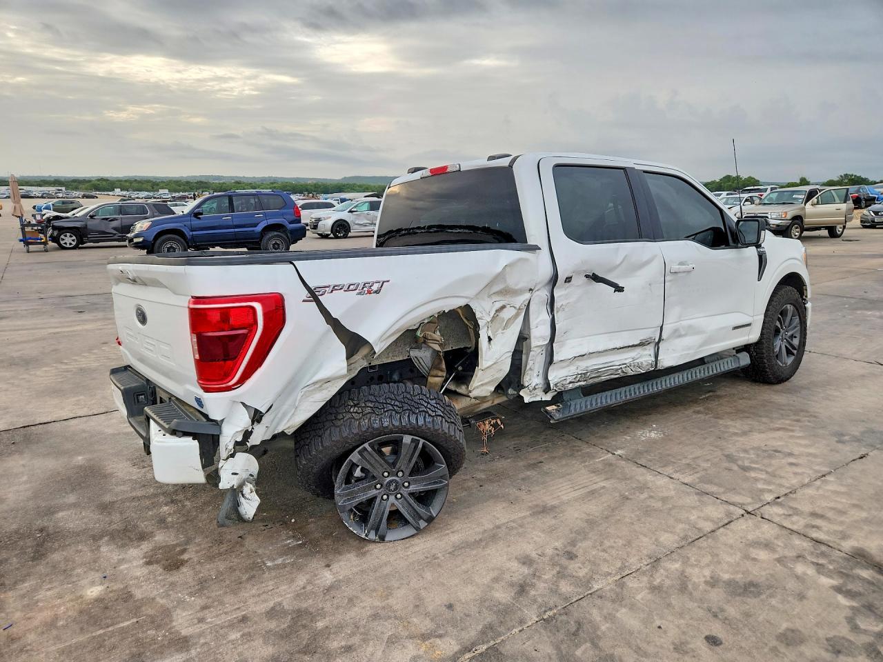 2023 Ford F150 Supercrew - Фото 3