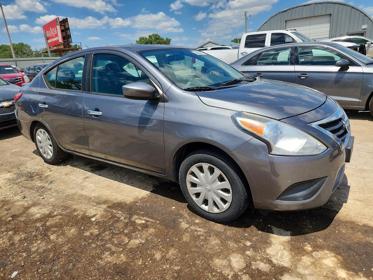 2018 Nissan Versa Sv - Фото 4