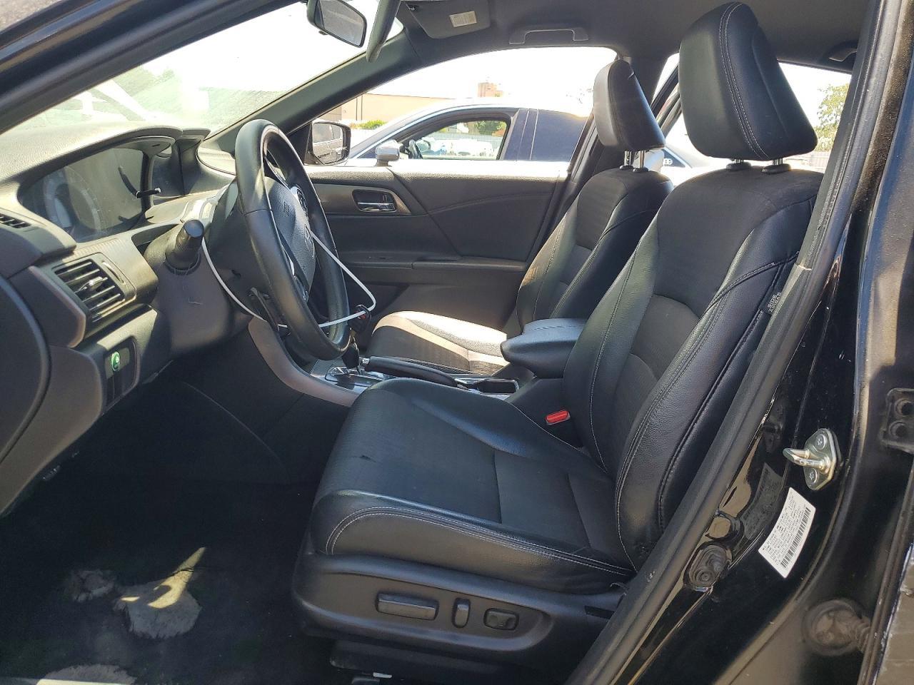 2016 Honda Accord Sport - Image 7