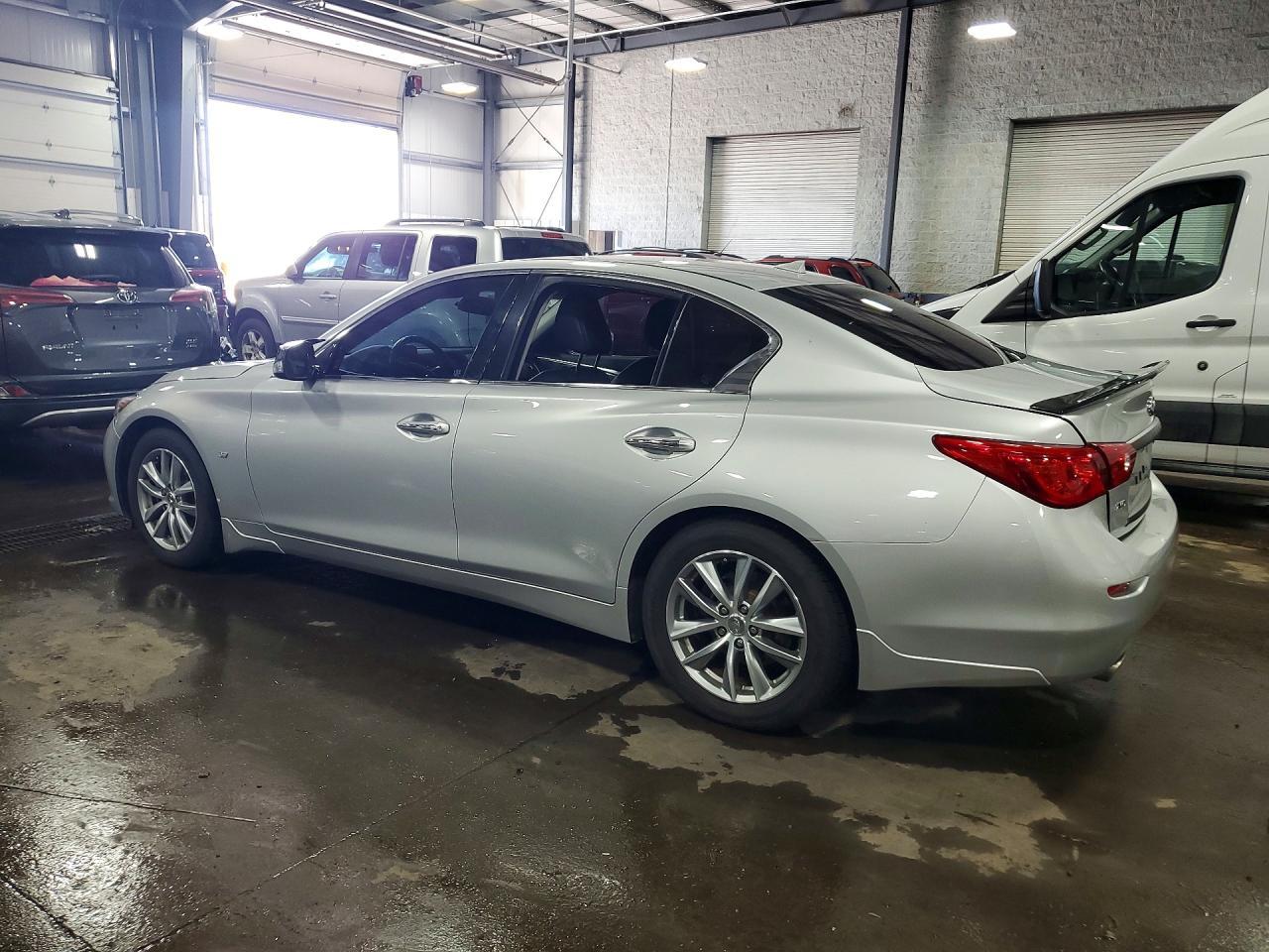 2015 Infiniti Q50 Premium - Фото 2