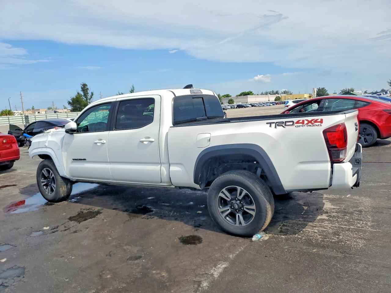 2023 Toyota Tacoma Trd Off Road - Image 2