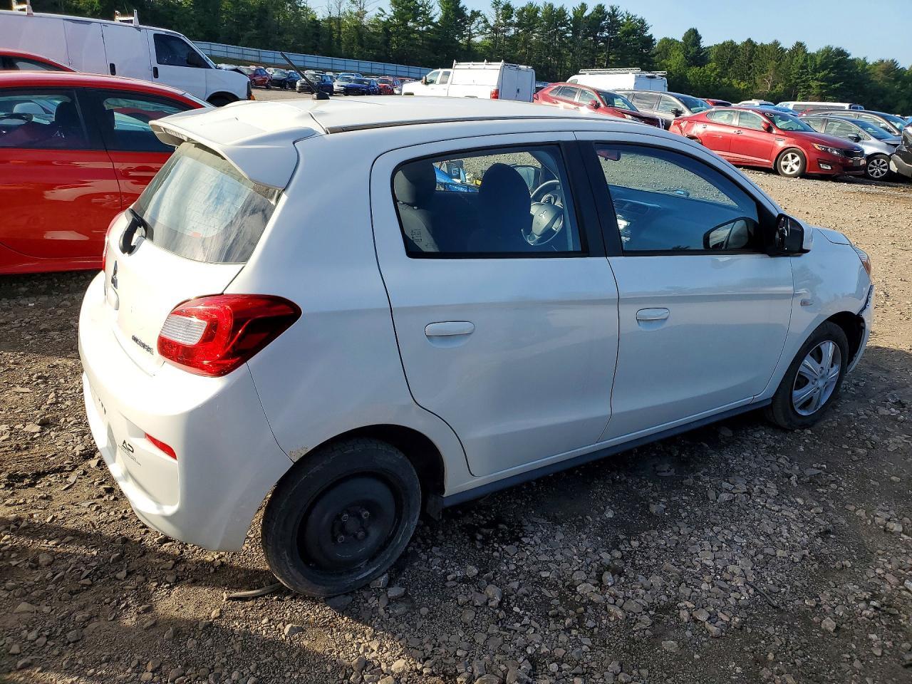 2017 Mitsubishi Mirage Es - Image 3