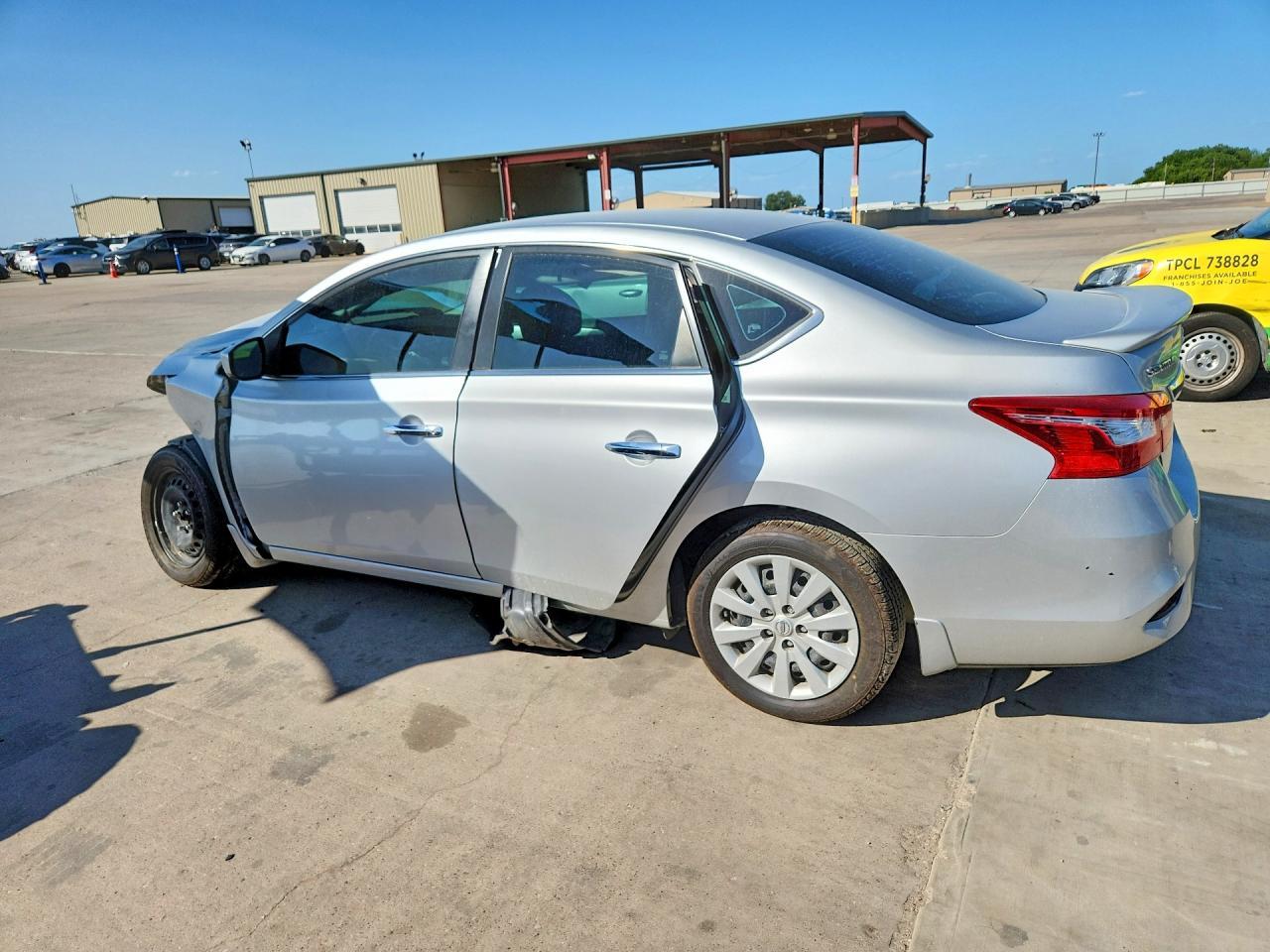2018 Nissan Sentra S - Фото 2