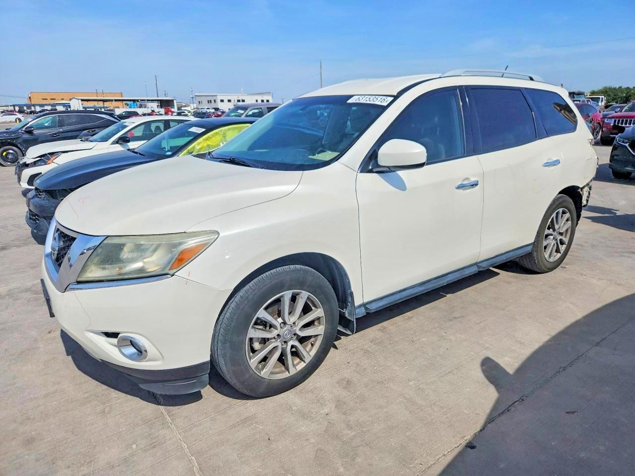 2016 Nissan Pathfinder Sv