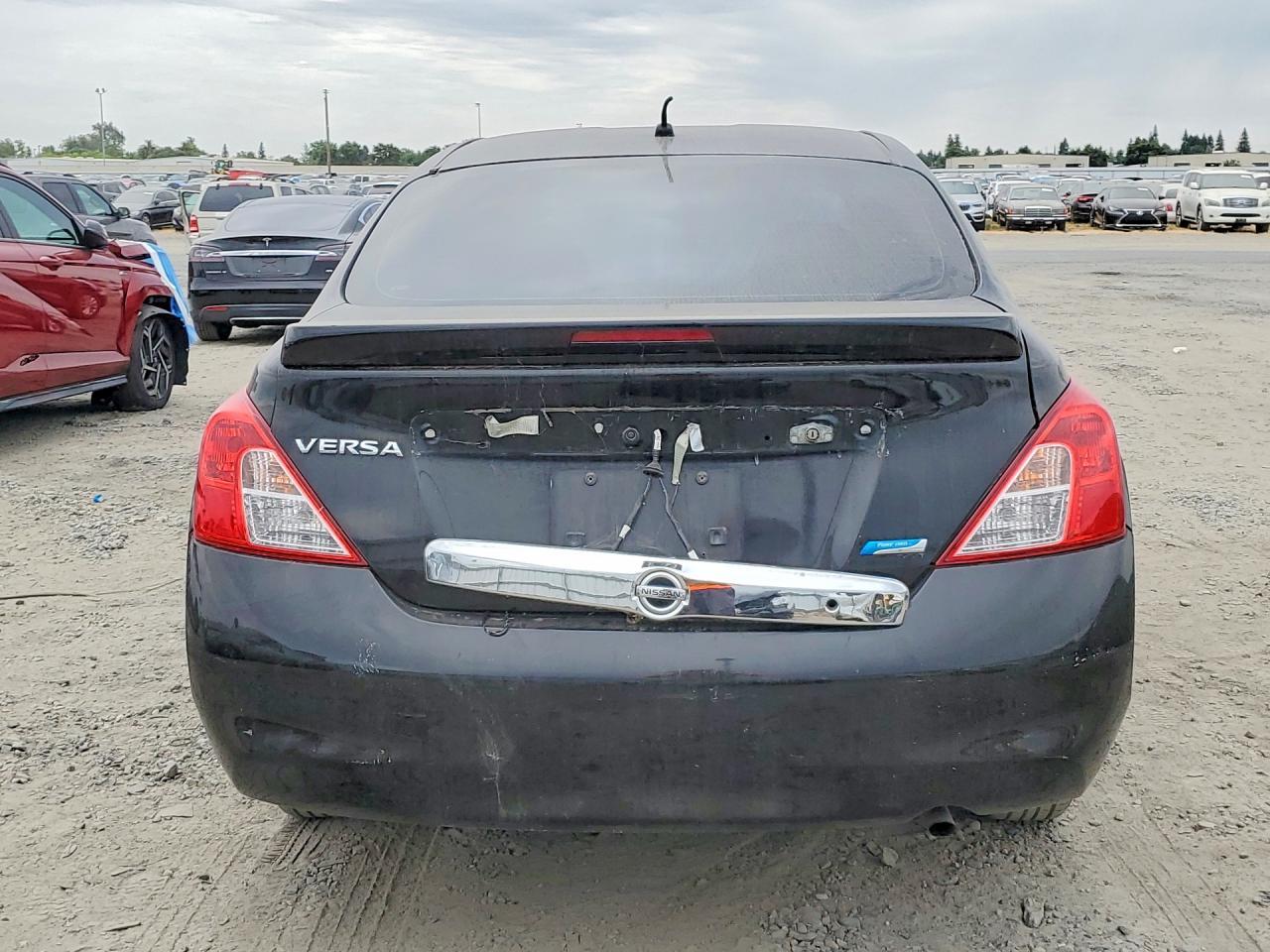 2014 Nissan Versa 1.6 S Plus - Фото 6