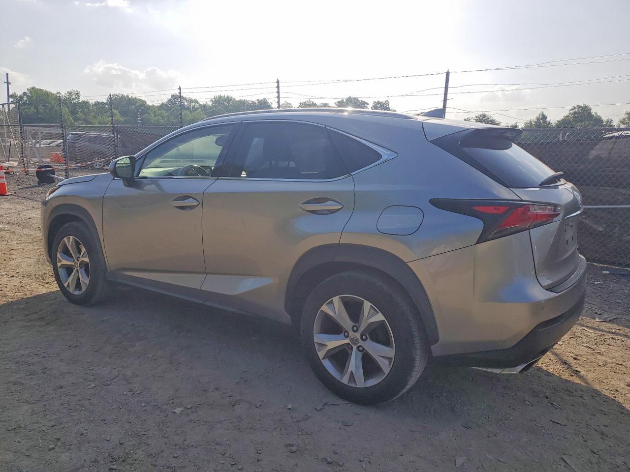 2017 Lexus Nx 200T Base - Фото 2