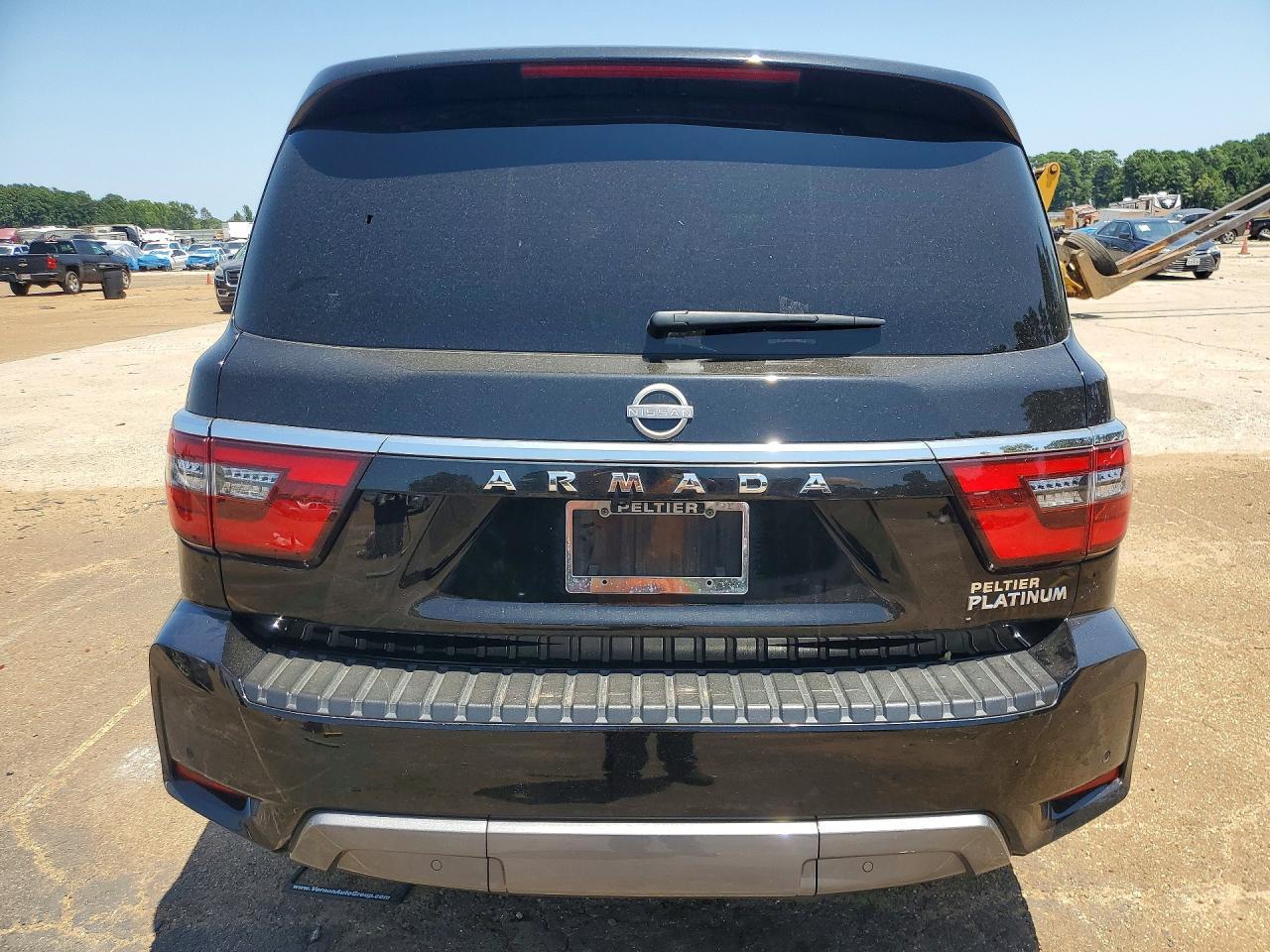 2023 Nissan Armada Platinum - Image 6