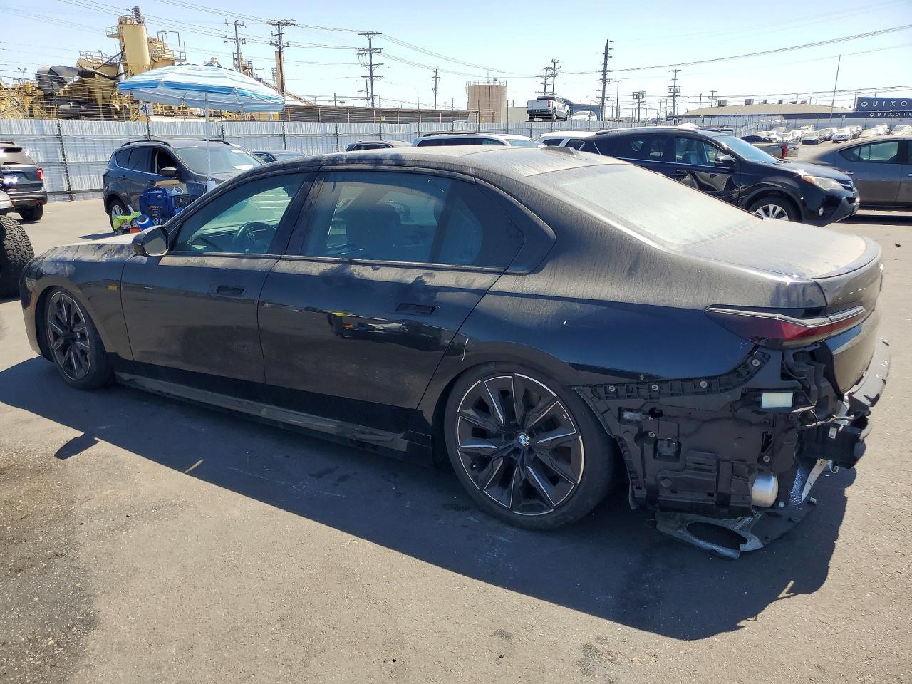 2023 BMW 740 I - Фото 2