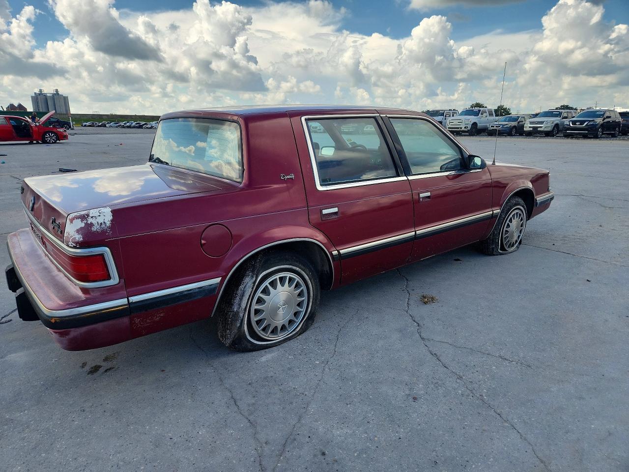 1993 Dodge Dynasty Le - Фото 3