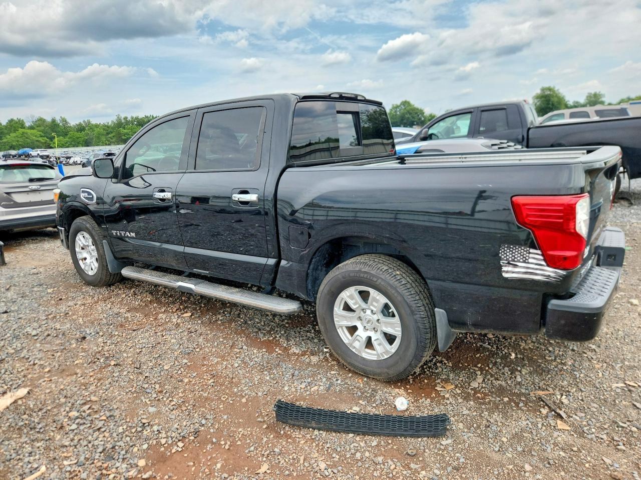 2017 Nissan Titan S - Image 2