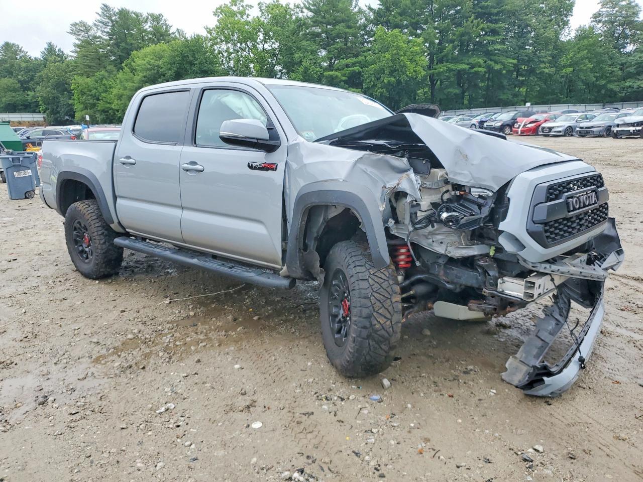2017 Toyota Tacoma Trd Pro - Image 4