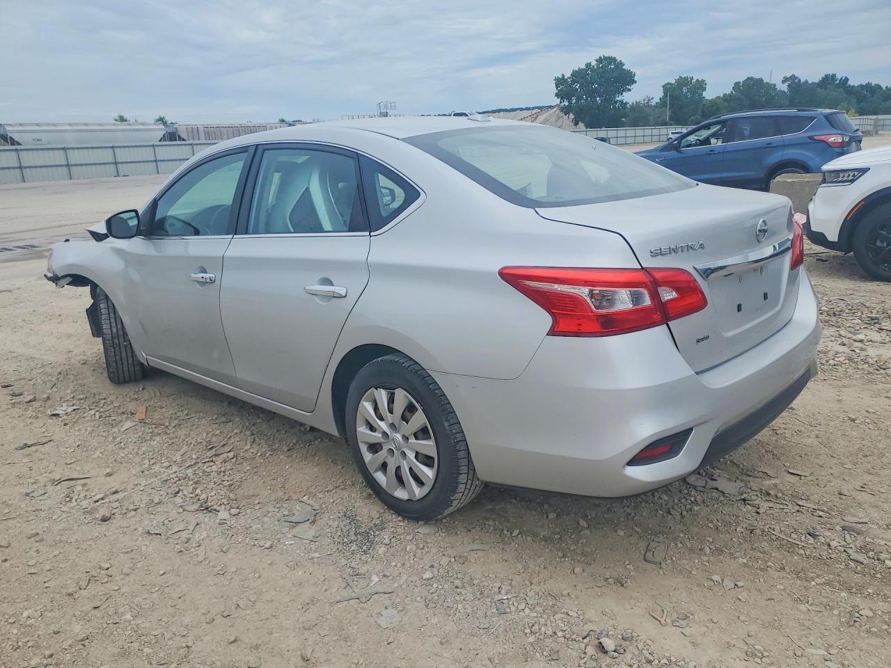 2016 Nissan Sentra Sv - Фото 2