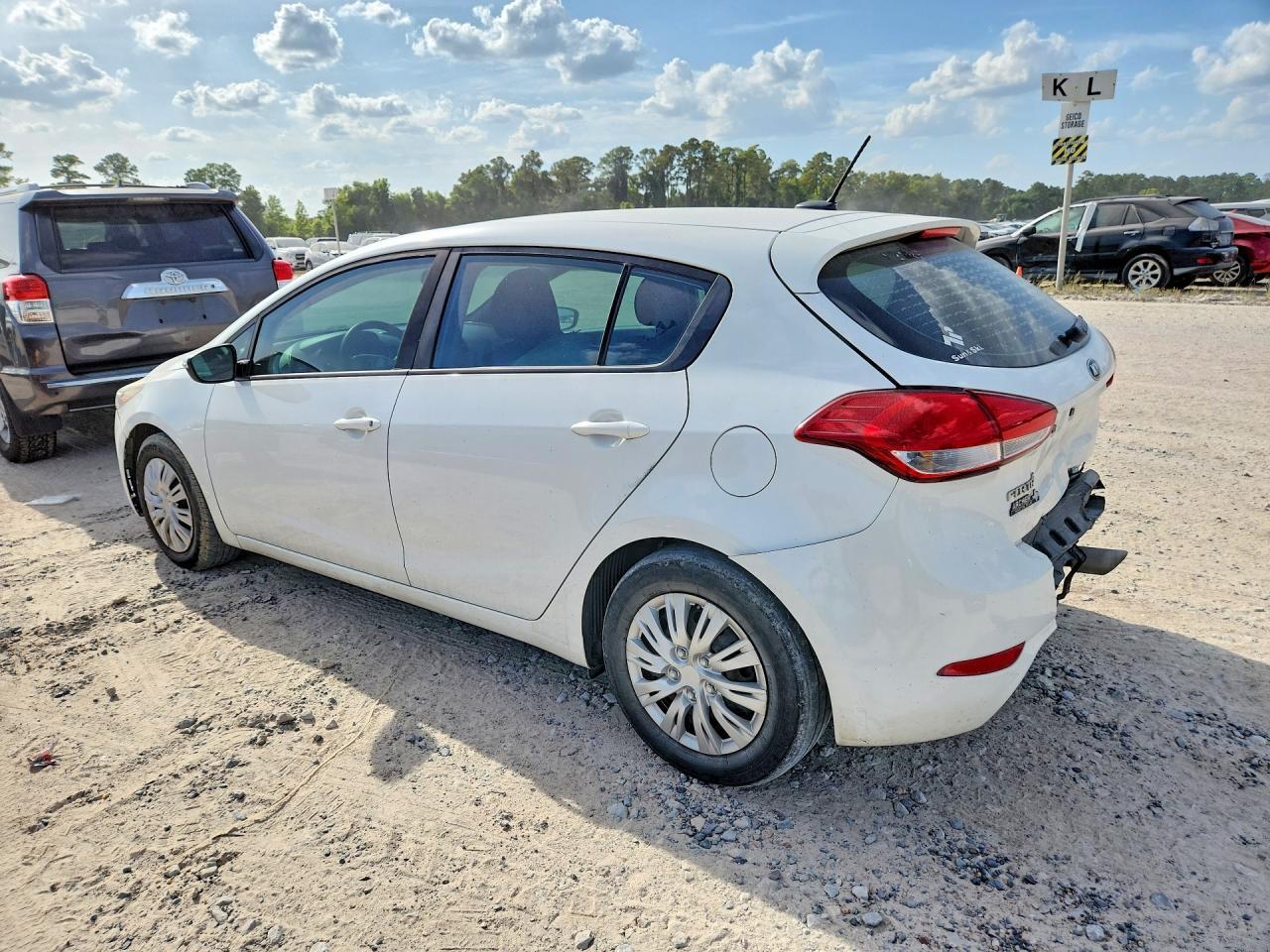 2017 Kia Forte5 Lx - Фото 2