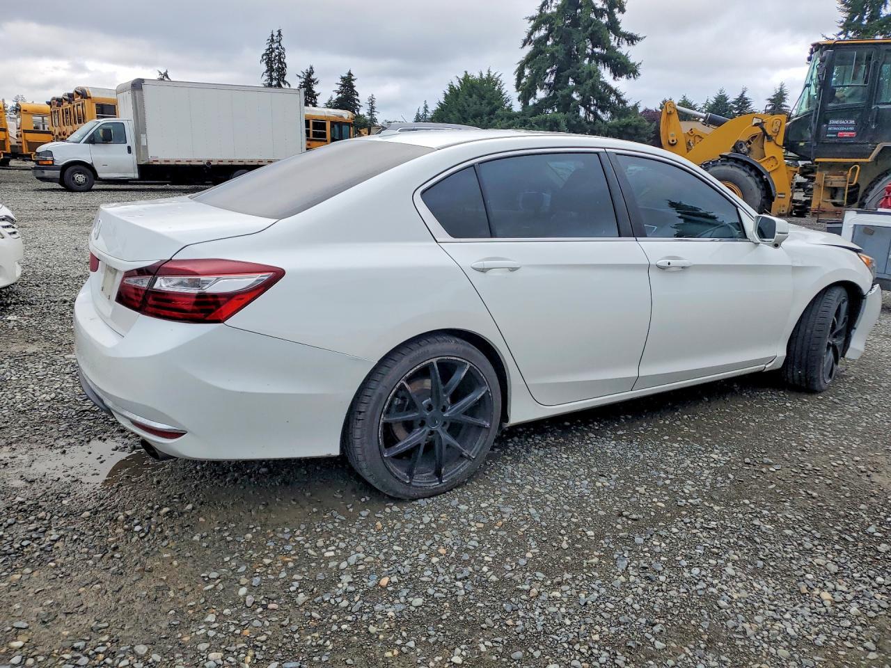 2016 Honda Accord Exl - Image 3
