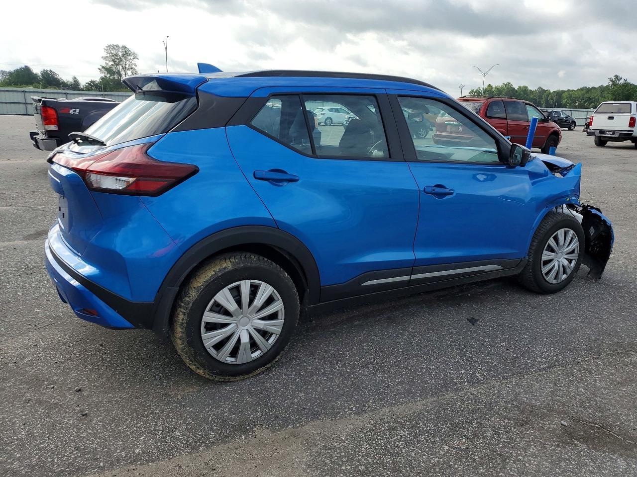 2024 Nissan Kicks Sr - Image 3