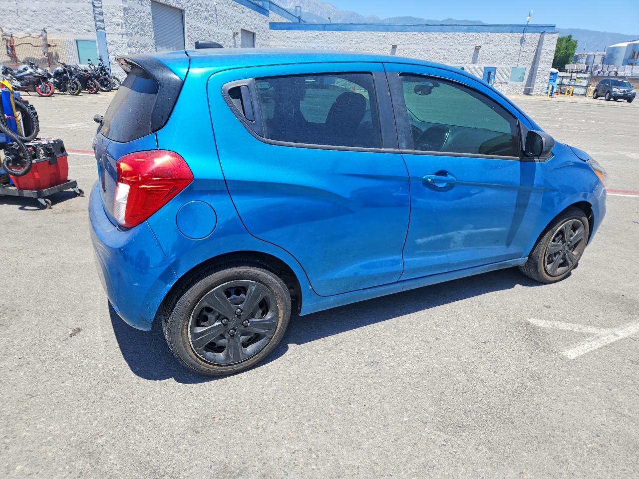 2021 Chevrolet Spark Ls - Фото 3