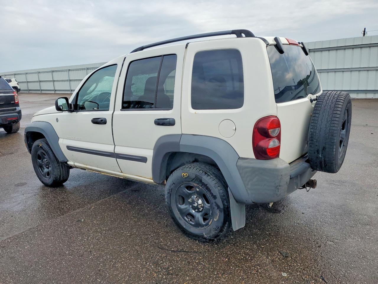 2007 Jeep Liberty Sport - Image 2