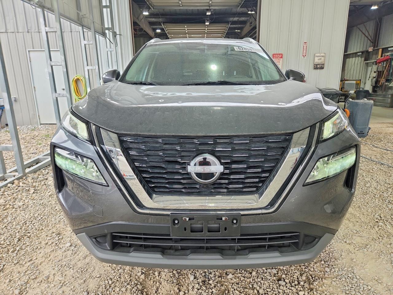 2023 Nissan Rogue Sv - Image 5