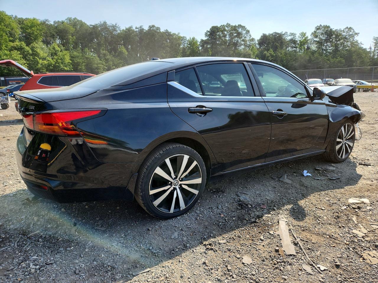 2020 Nissan Altima Sr - Image 3