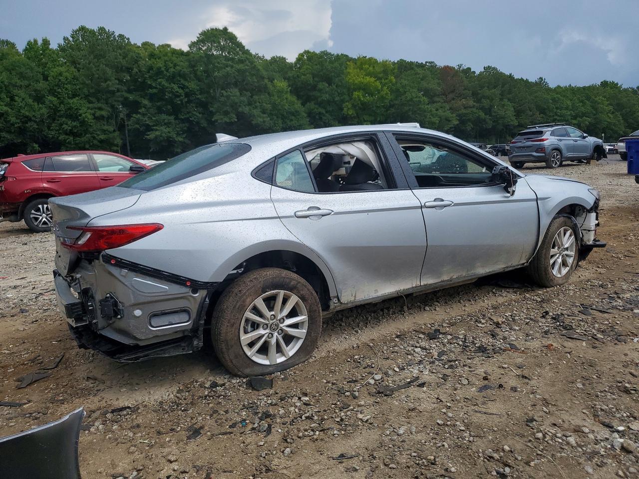 2026 Toyota Camry Le - Фото 3