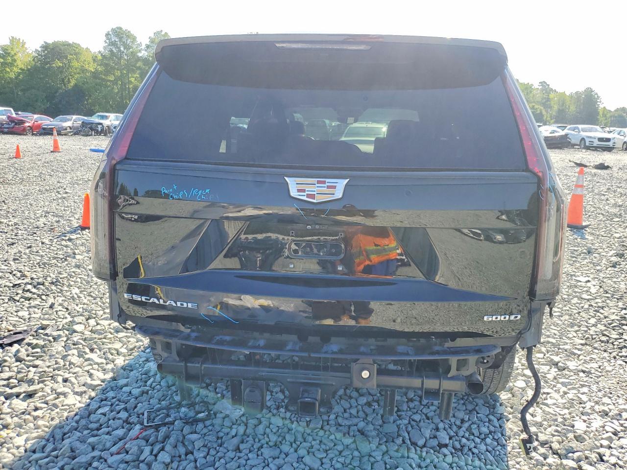 2021 Cadillac Escalade Sport - Image 6