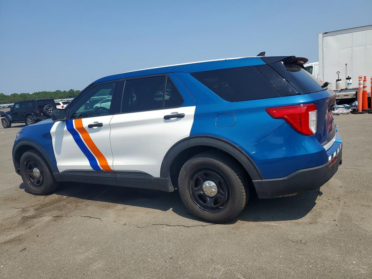 2021 Ford Explorer Police Interceptor - Фото 2