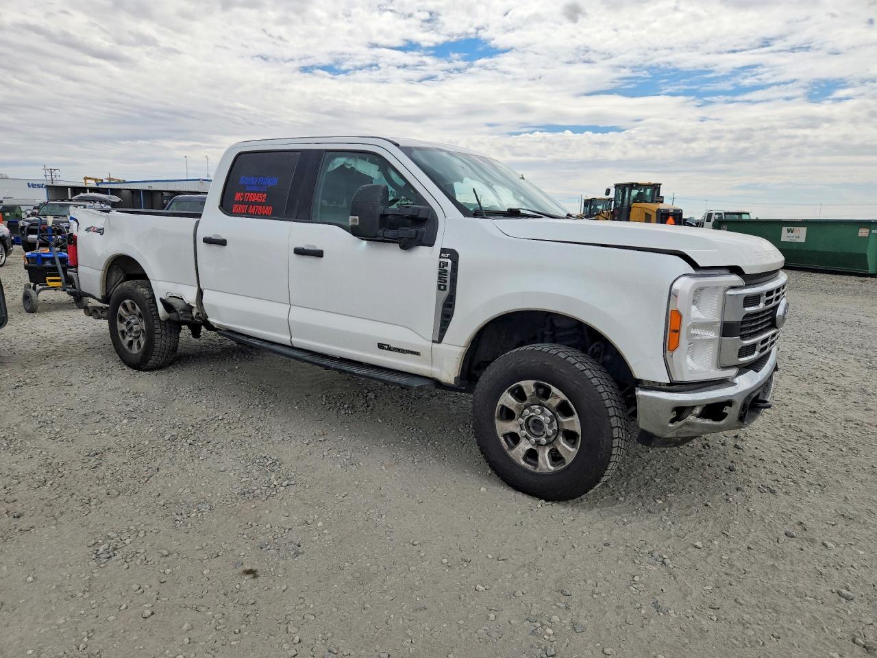 2023 Ford F250 Super Duty - Фото 4