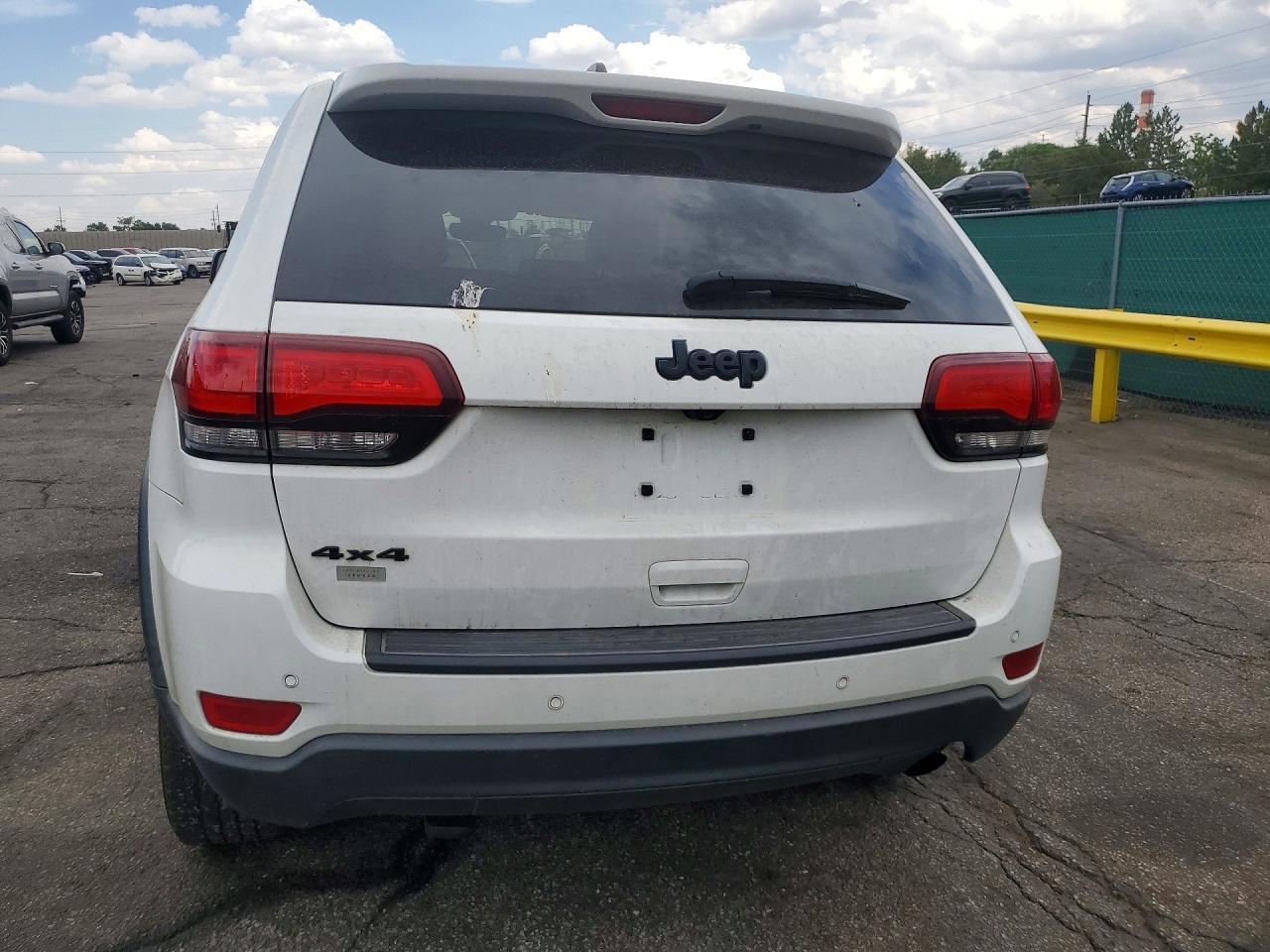 2018 Jeep Grand Cherokee Laredo - Фото 6