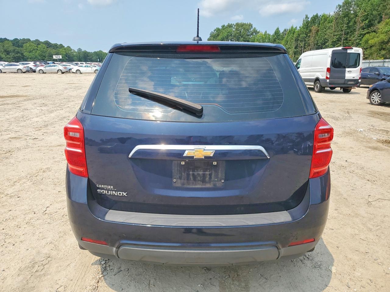 2017 Chevrolet Equinox Ls - Image 6