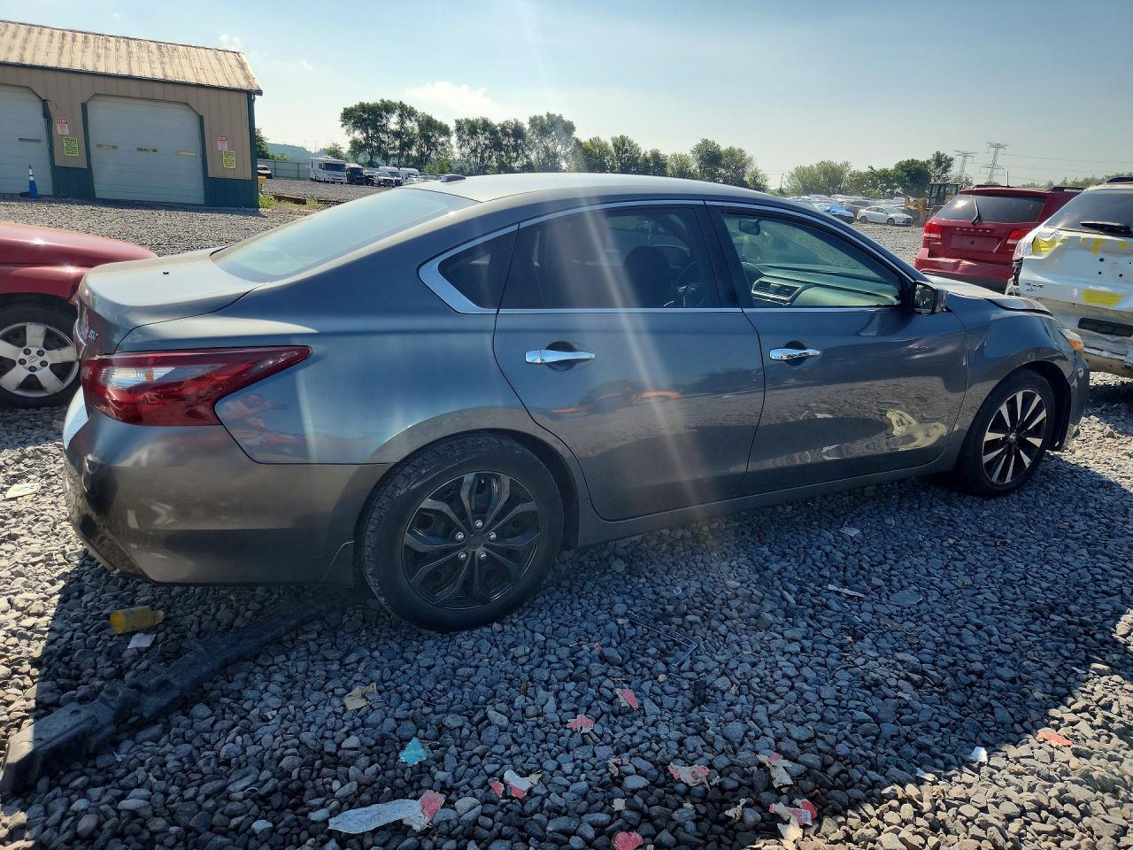 2018 Nissan Altima 2.5 Sv - Image 3