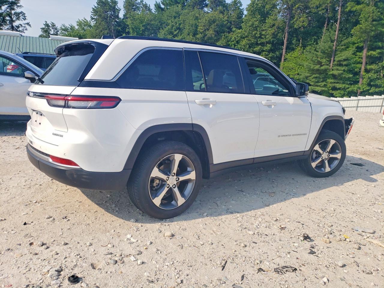 2026 Jeep Grand Cherokee Limited - Image 3