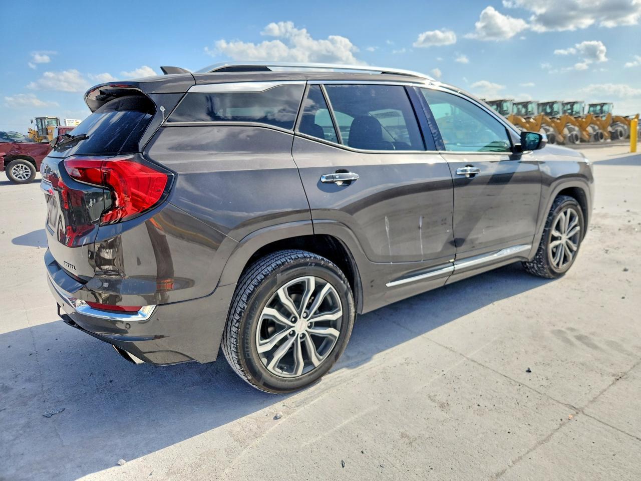 2019 GMC Terrain Denali - Image 3