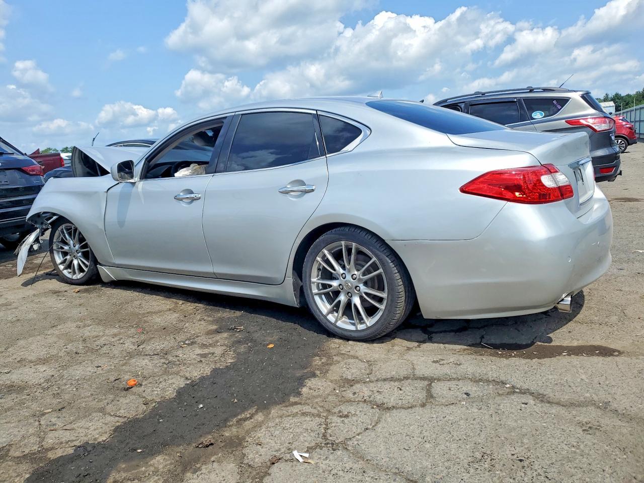 2013 Infiniti M37 X - Фото 2