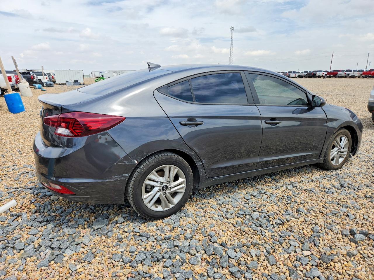 2020 Hyundai Elantra Sel - Image 3