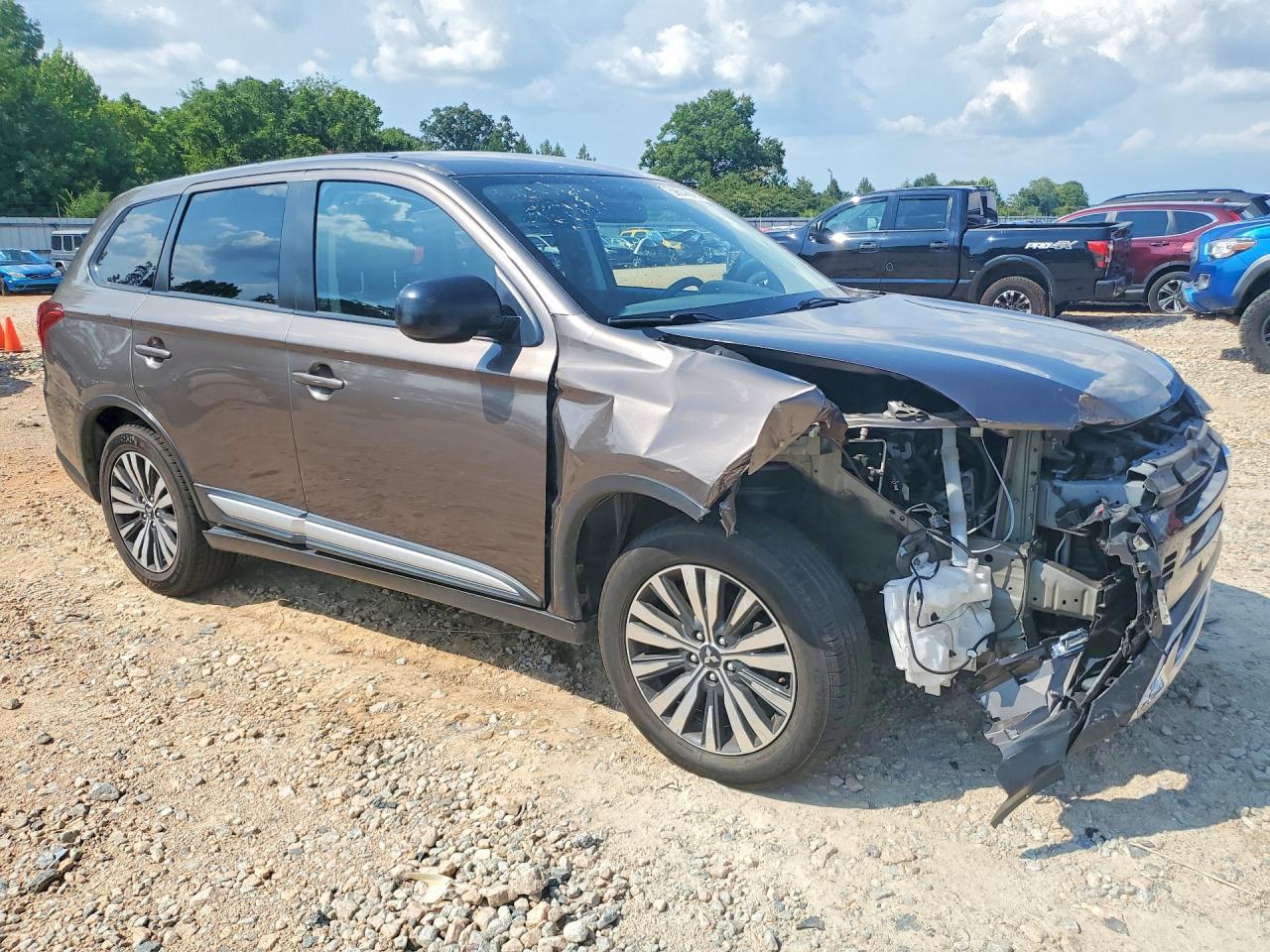 2020 Mitsubishi Outlander Es - Фото 4