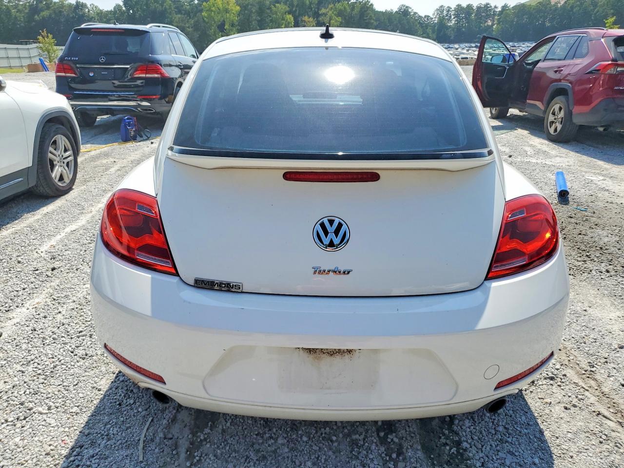 2012 Volkswagen Beetle Turbo - Фото 6