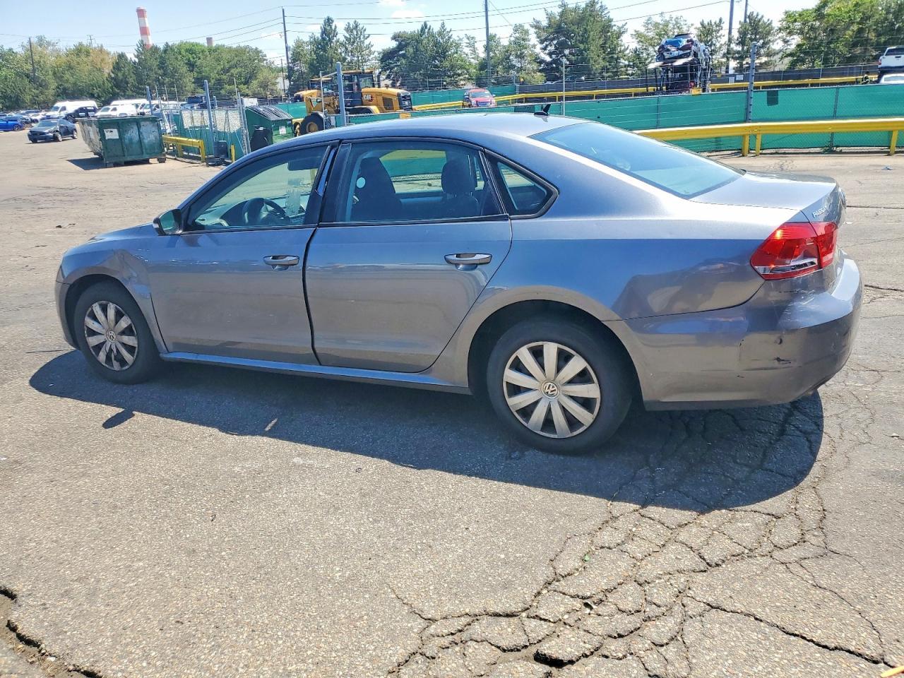 2013 Volkswagen Passat S - Image 2