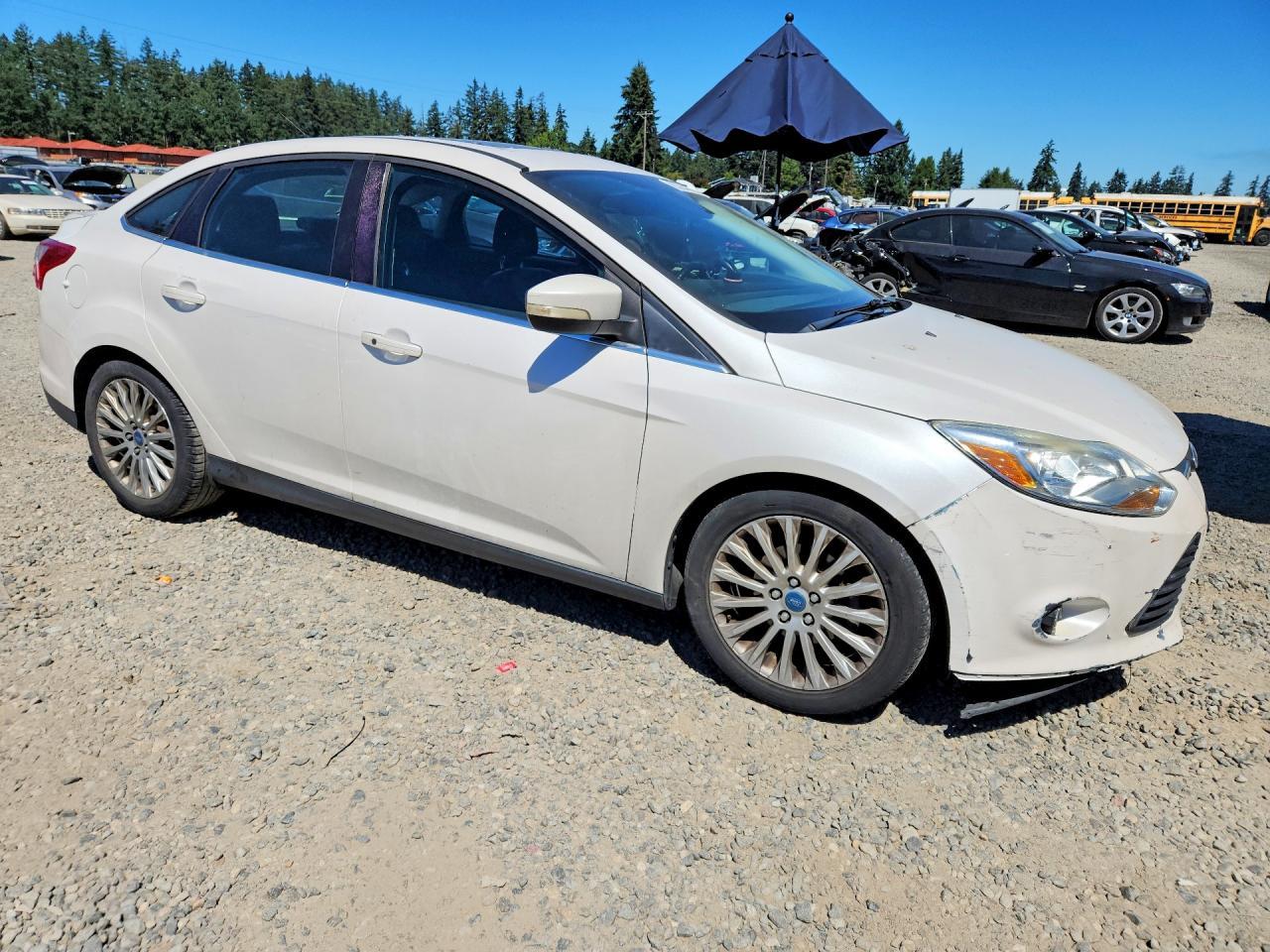 2012 Ford Focus Titanium - Image 4