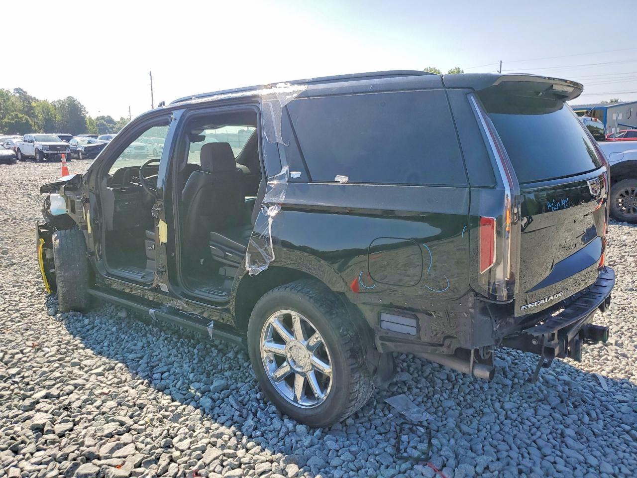 2021 Cadillac Escalade Sport - Image 2