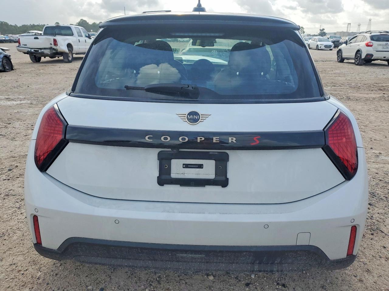 2025 Mini Cooper S - Фото 6