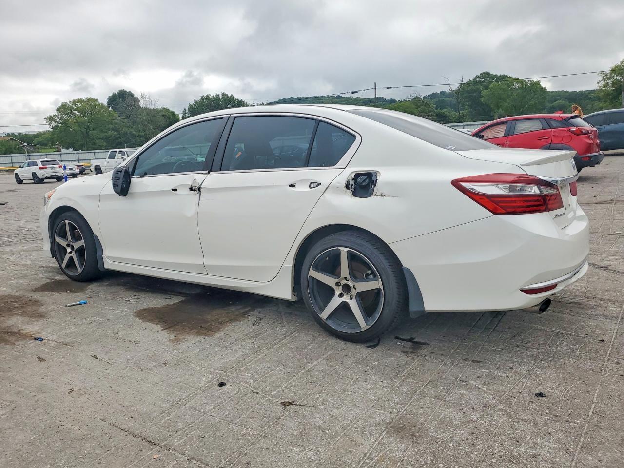 2017 Honda Accord Sport Special Edition - Фото 2