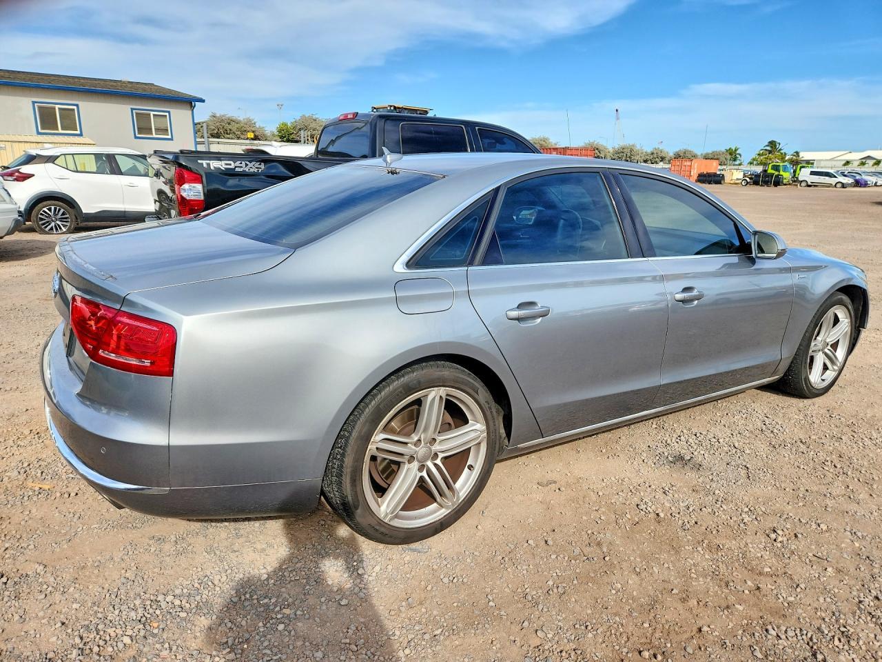 2013 Audi A8 Quattro - Фото 3