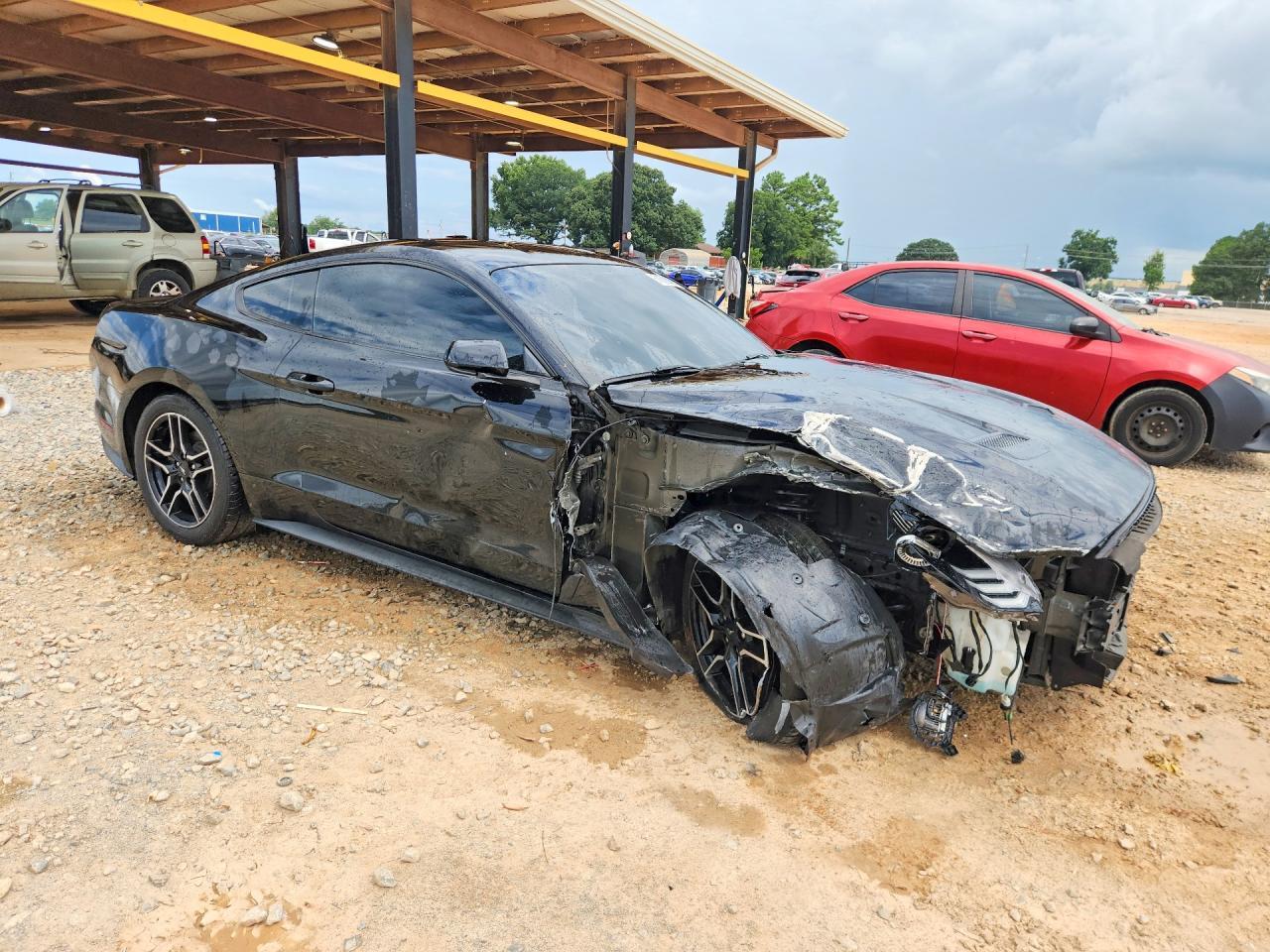 2019 Ford Mustang - Image 4