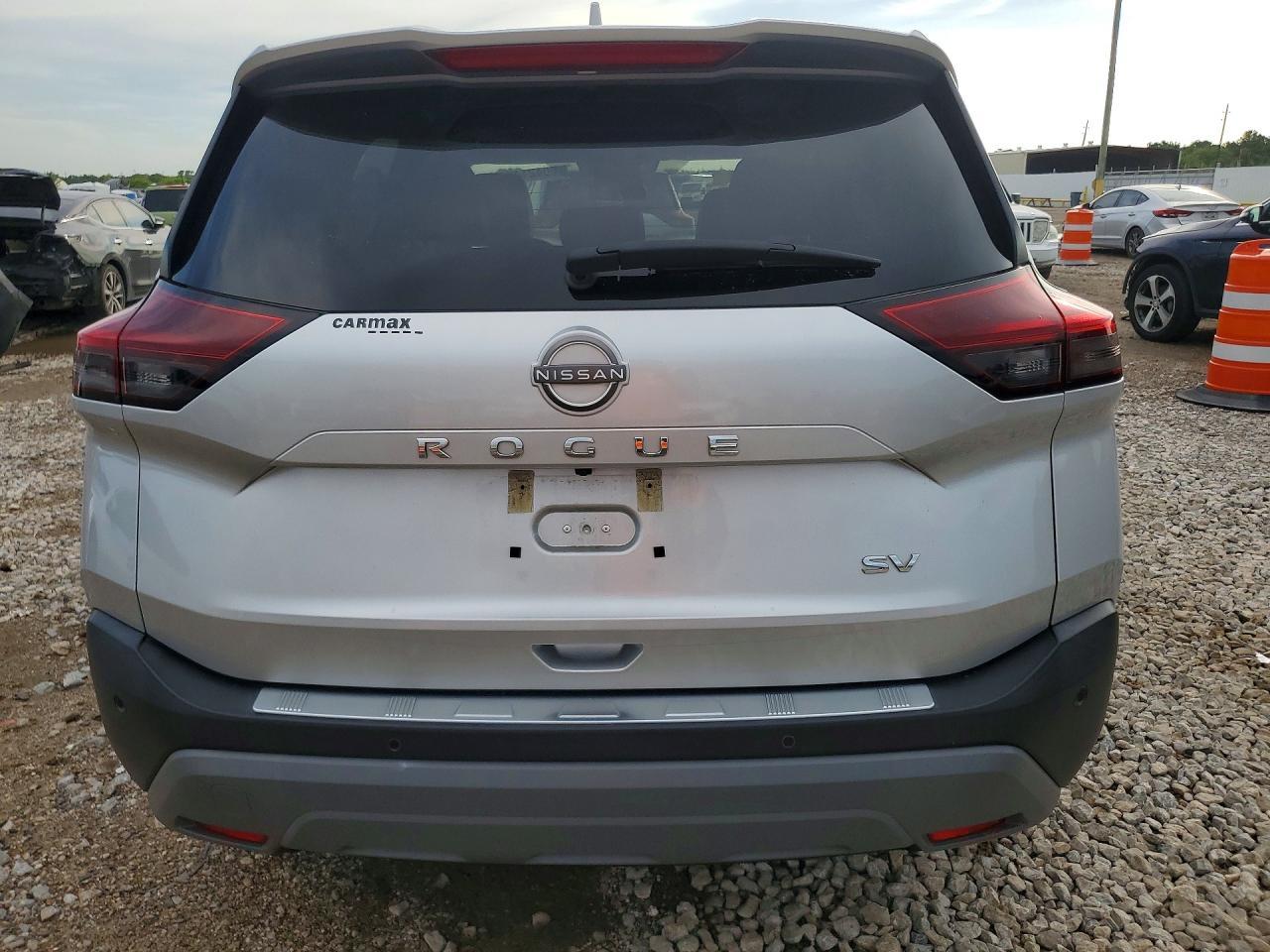 2023 Nissan Rogue Platinum - Image 6